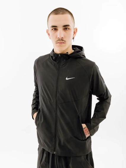 Куртка Nike M NK RPL MILER JKT DD4746-010 фото 1 — інтернет-магазин Tapok