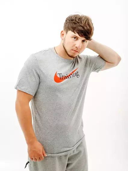 Футболка Nike M NK DFC TEE SW TRAINING CZ7989-063 фото 1 — интернет-магазин Tapok