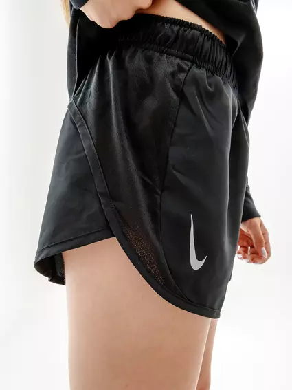 Шорты Nike W NK FAST DF TEMPO SHORT DD5935-010 фото 3 — интернет-магазин Tapok