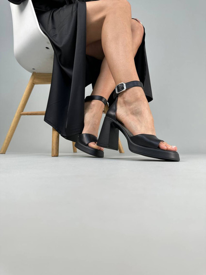 Босоножки женские кожаные черные на каблуках фото 7 — интернет-магазин Tapok