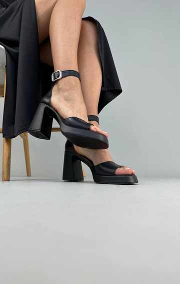 Босоножки женские кожаные черные на каблуках фото 10 — интернет-магазин Tapok