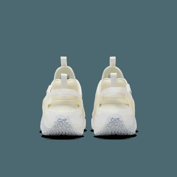 Кросівки жіночі Nike W Air Huarache Craft (DQ8031-102) фото 2 — інтернет-магазин Tapok