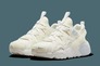 Кросівки жіночі Nike W Air Huarache Craft (DQ8031-102) Фото 5