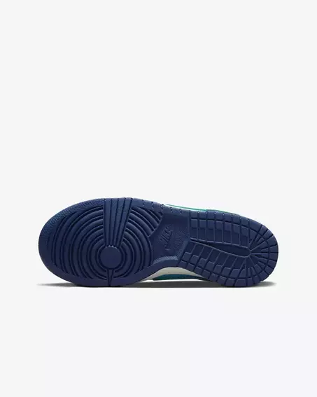 Кроссовки женские Nike Dunk Low (Gs) (DV1693-401) фото 3 — интернет-магазин Tapok