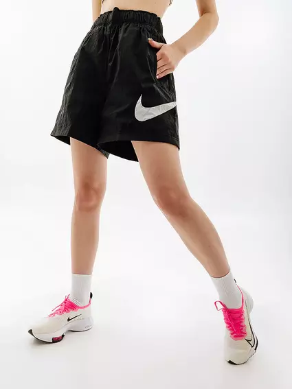 Шорти Nike W NSW ESSNTL WVN HR SHORT HBR DM6739-010 фото 1 — інтернет-магазин Tapok
