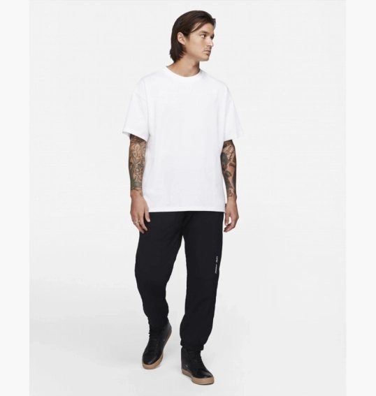 Мужская футболка NIKE M NK SB TEE ESSENTIALS DB9975-100 фото 6 — интернет-магазин Tapok