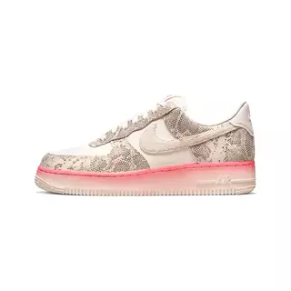 Жіночі кросівки NIKE WMNS AIR FORCE 1 07 LX DV1031-030