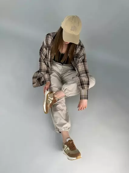 Кросівки жіночі замшеві коричневі фото 5 — інтернет-магазин Tapok